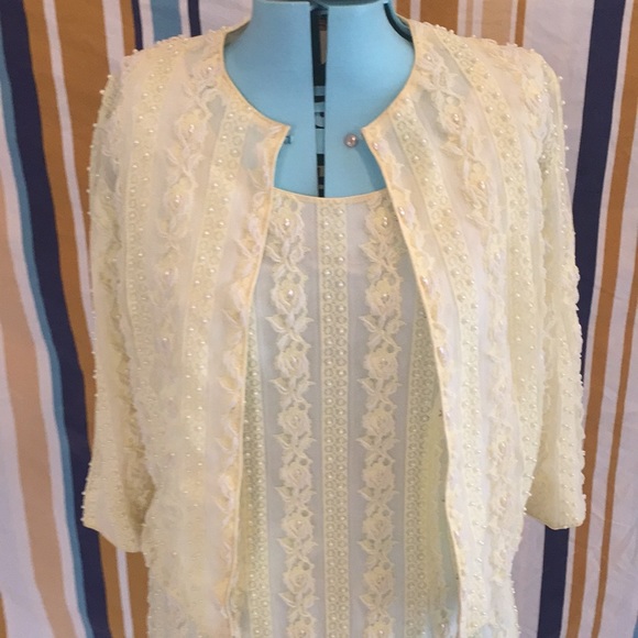 Amazing True Vintage Pale Yellow Beaded Dress Set - Picture 2 of 8